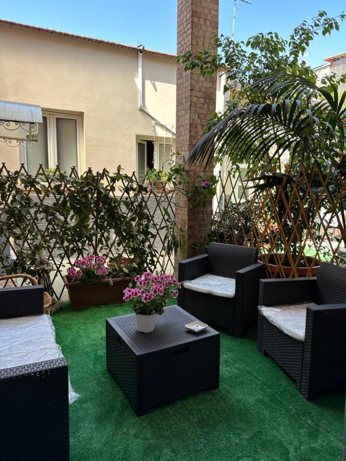 B&B Infinity Napoli Bagian luar foto