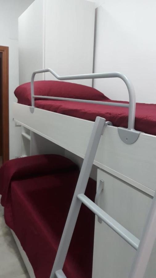 B&B Infinity Napoli Bagian luar foto